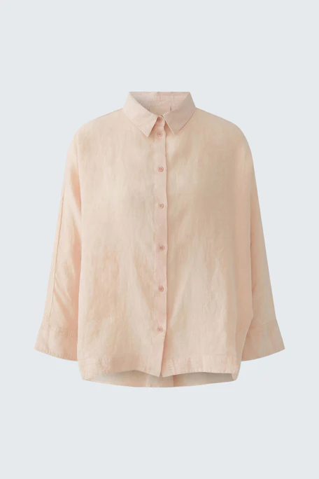 Lässige Damen-Bluse: Weite, hellrosa Bluse mit Knopfleiste und klassischem Kragen, ohne Model abgebildet.