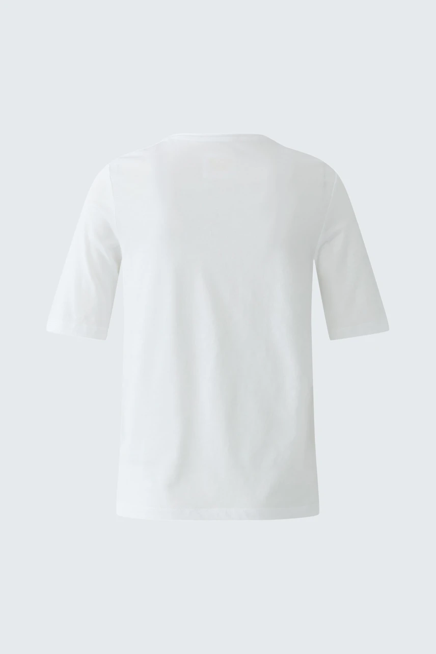 Weißes Damen-T-Shirt: Schlichtes Design, kurze Ärmel, ideal für lässige Outfits.