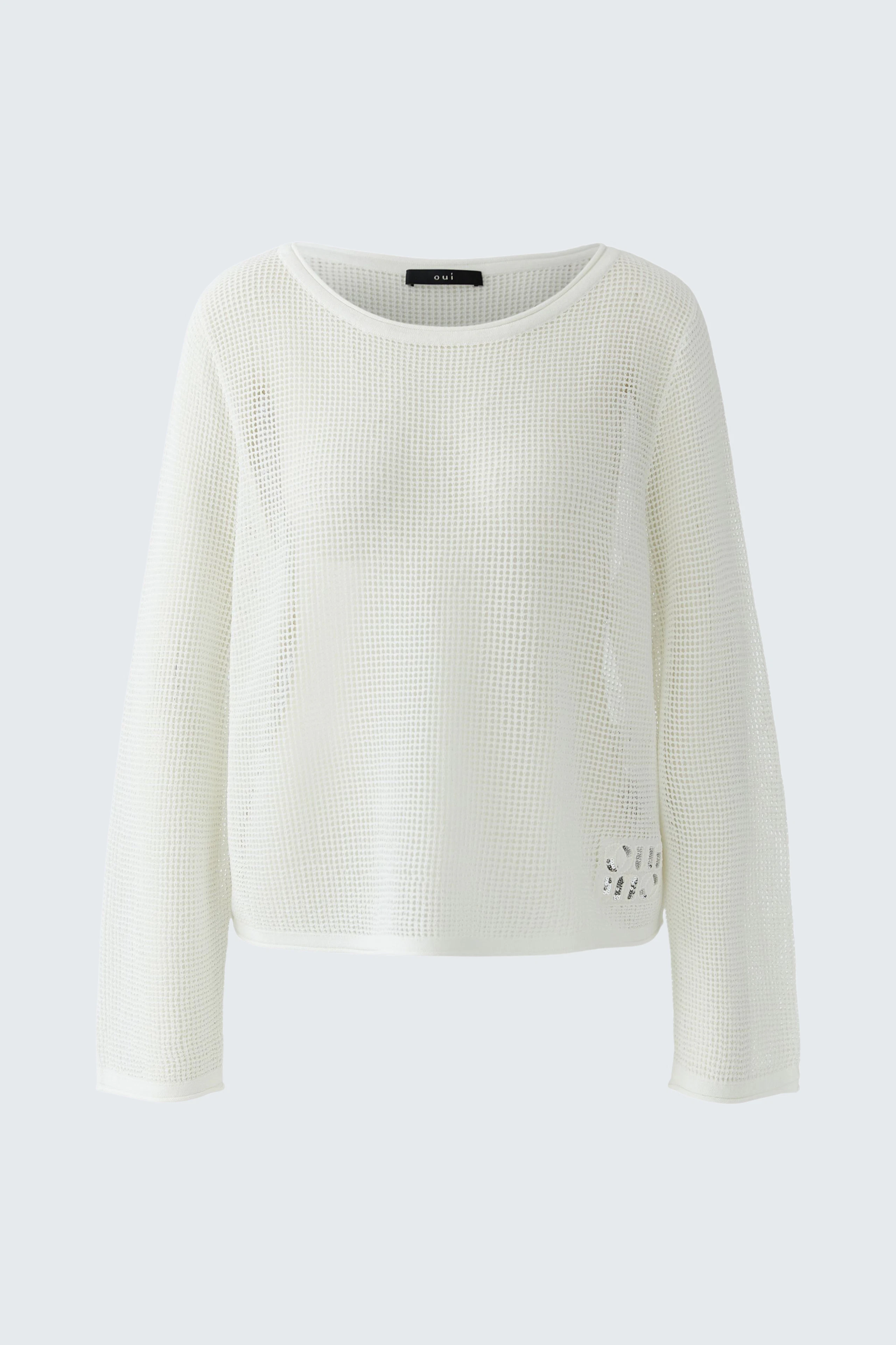 Weißer Damen-Pullover: Lockerer Strickpullover ohne Model, schlicht und vielseitig kombinierbar.
