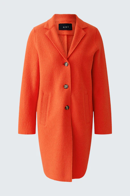 Leuchtend orangefarbener Wollmantel mit Knöpfen, ideal für kühle Tage. Zeitloses Design ohne Model.