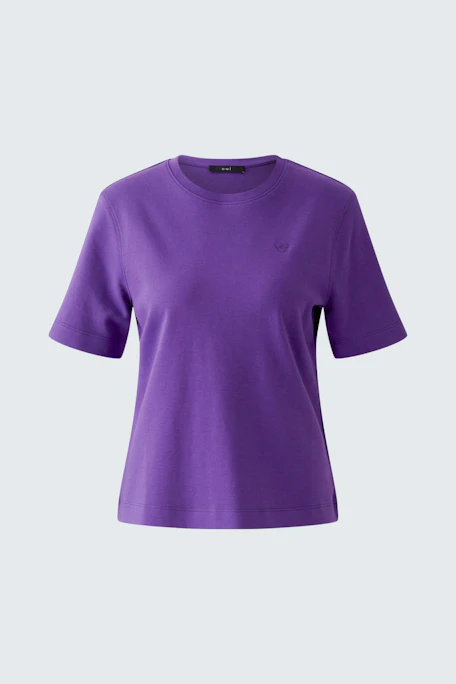 Lila T-Shirt: Schlichtes Design, perfekt für den Alltag. Ideal für vielseitige Kombinationen.