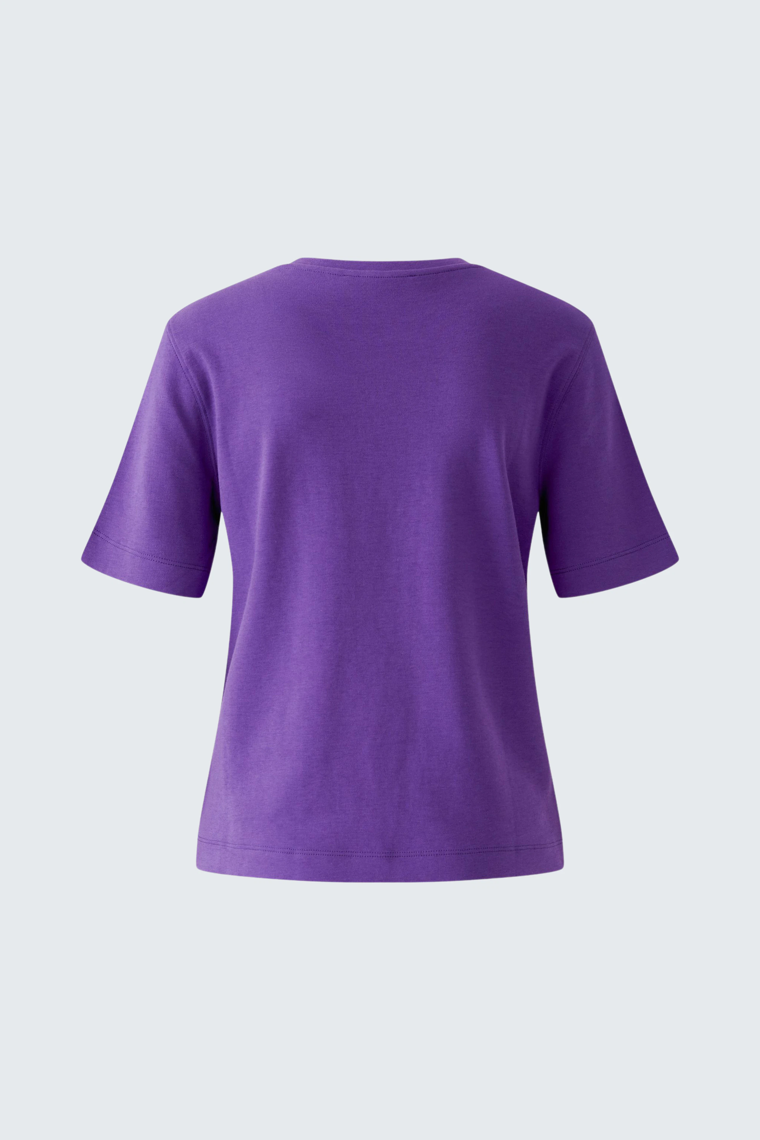 Lila T-Shirt: Schlichtes Design, kurze Ärmel, ideal für lässige Outfits.