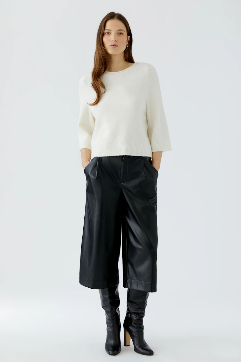 Pleated trousers - black