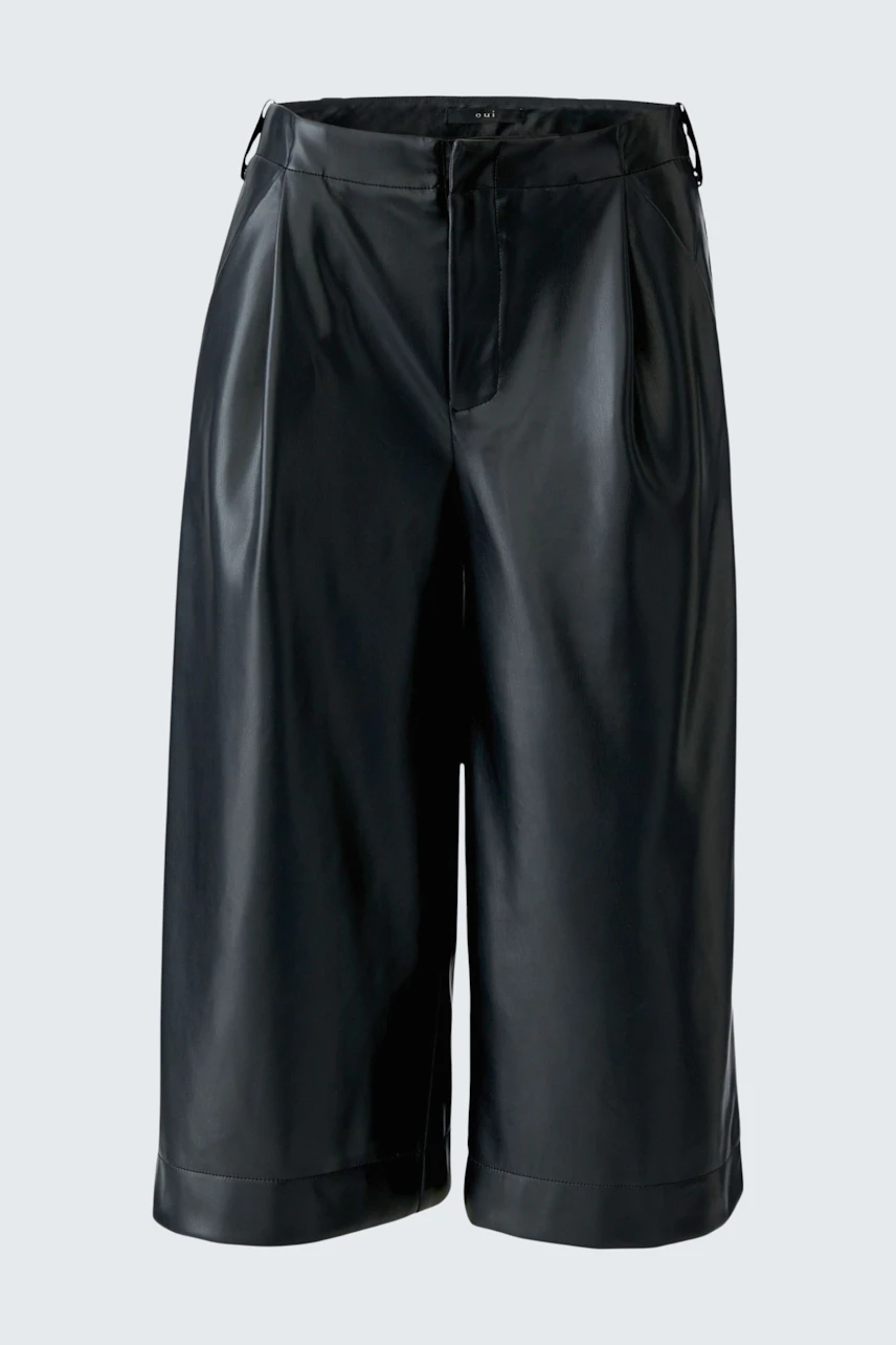 Image 6 of Pleat-front trousers - black in black | Oui