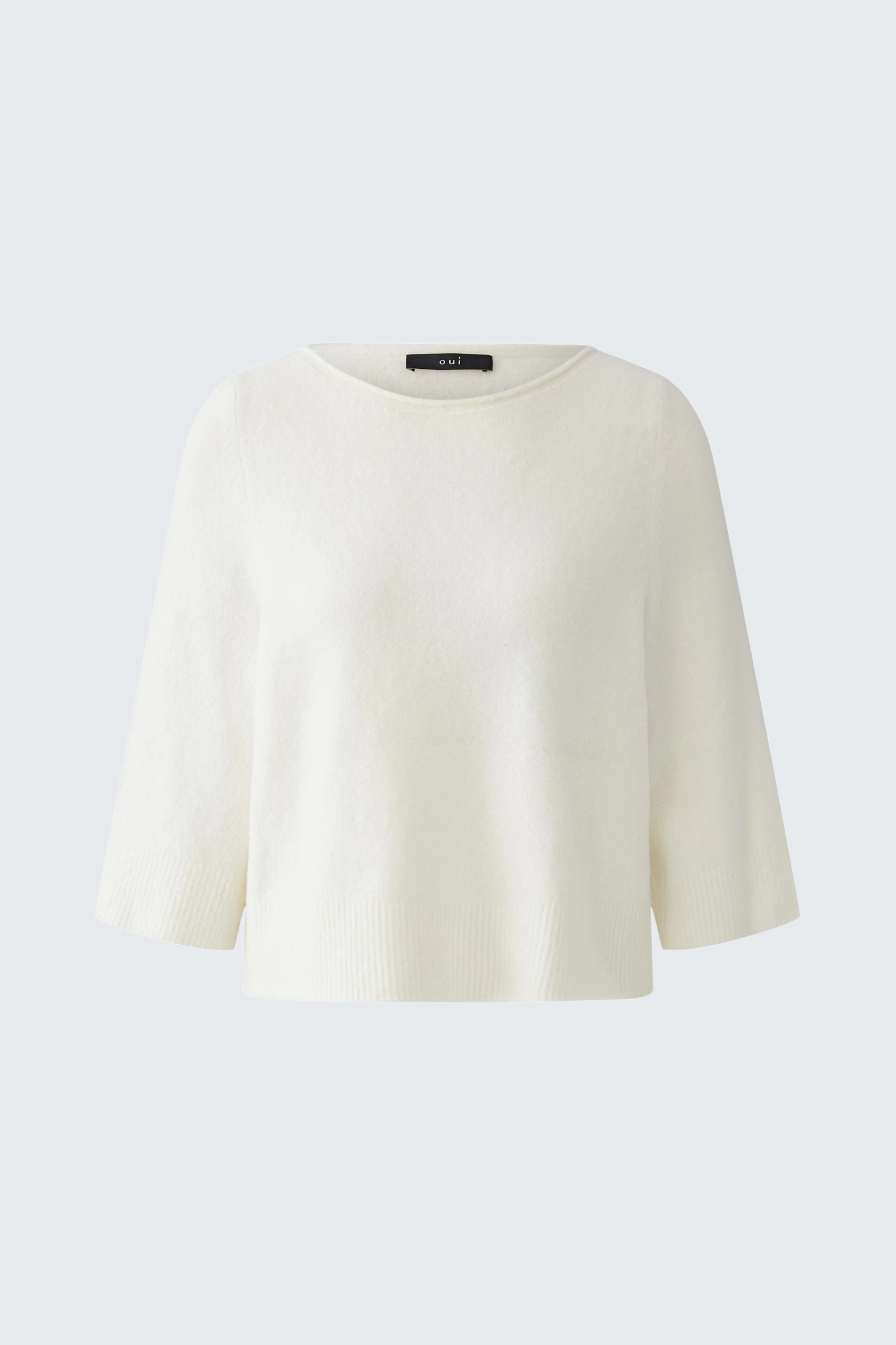 Weißer Damen-Pullover: Lockerer Schnitt, dreiviertel Ärmel, ideal für lässige Outfits.