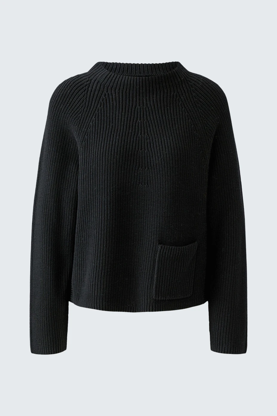 Casual women's pullover: Black ribbed pullover with a relaxed fit and a front pocket.