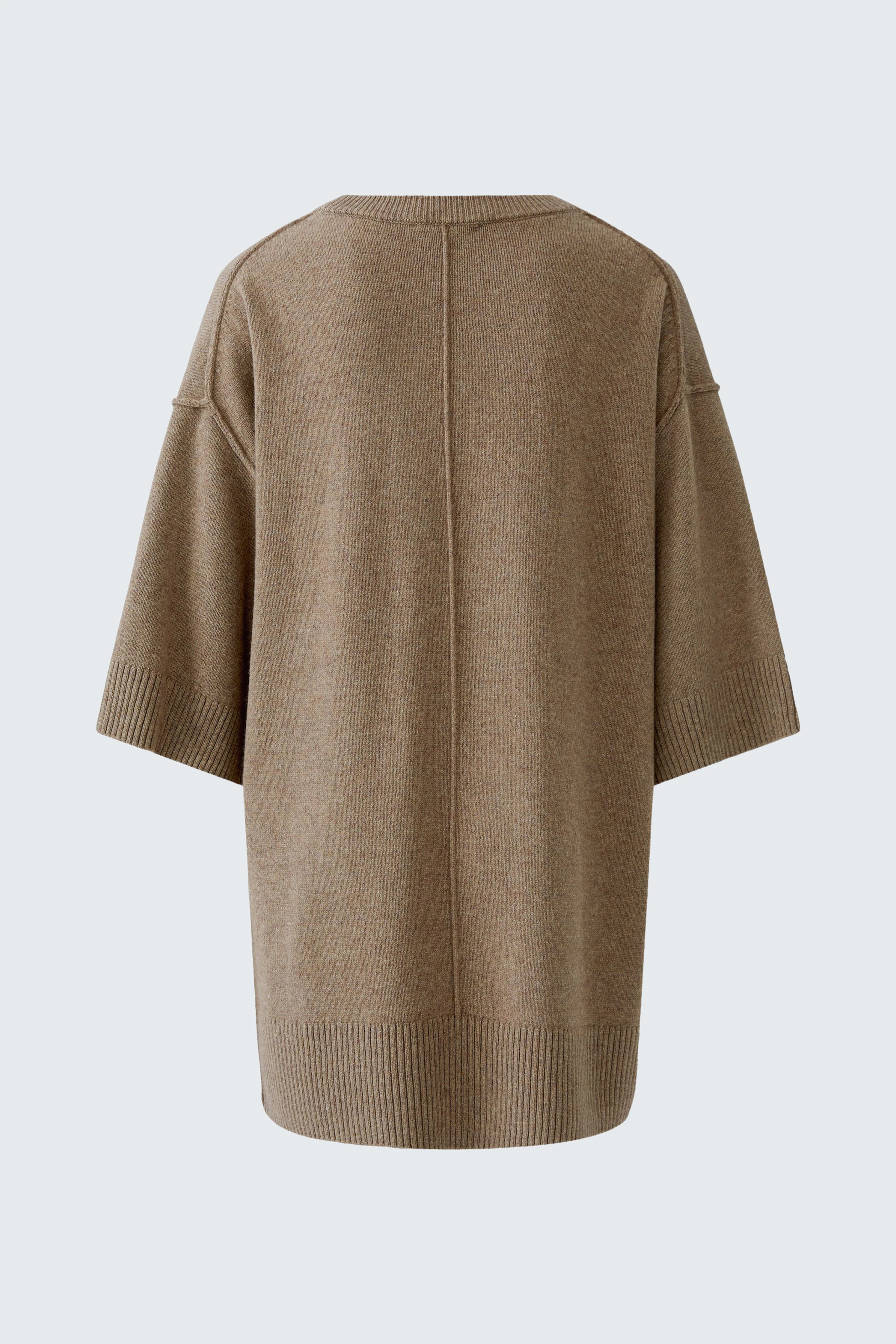 Casual women's pullover: Relaxed fit, brown knit with wide sleeves, perfect for everyday comfort.