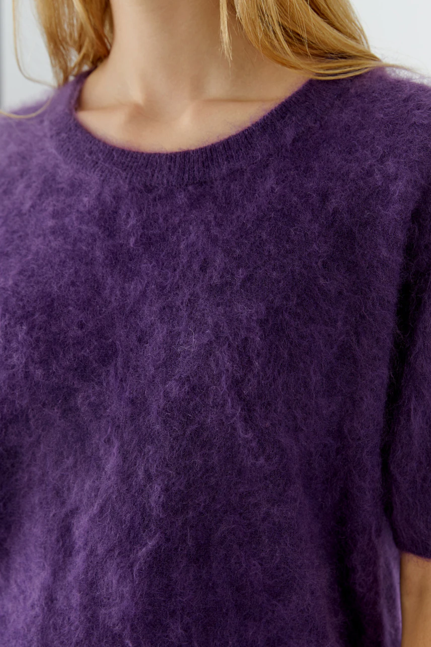 Weicher Damen-Pullover in Lila: Flauschiger Strickstoff, ideal für gemütliche Tage.