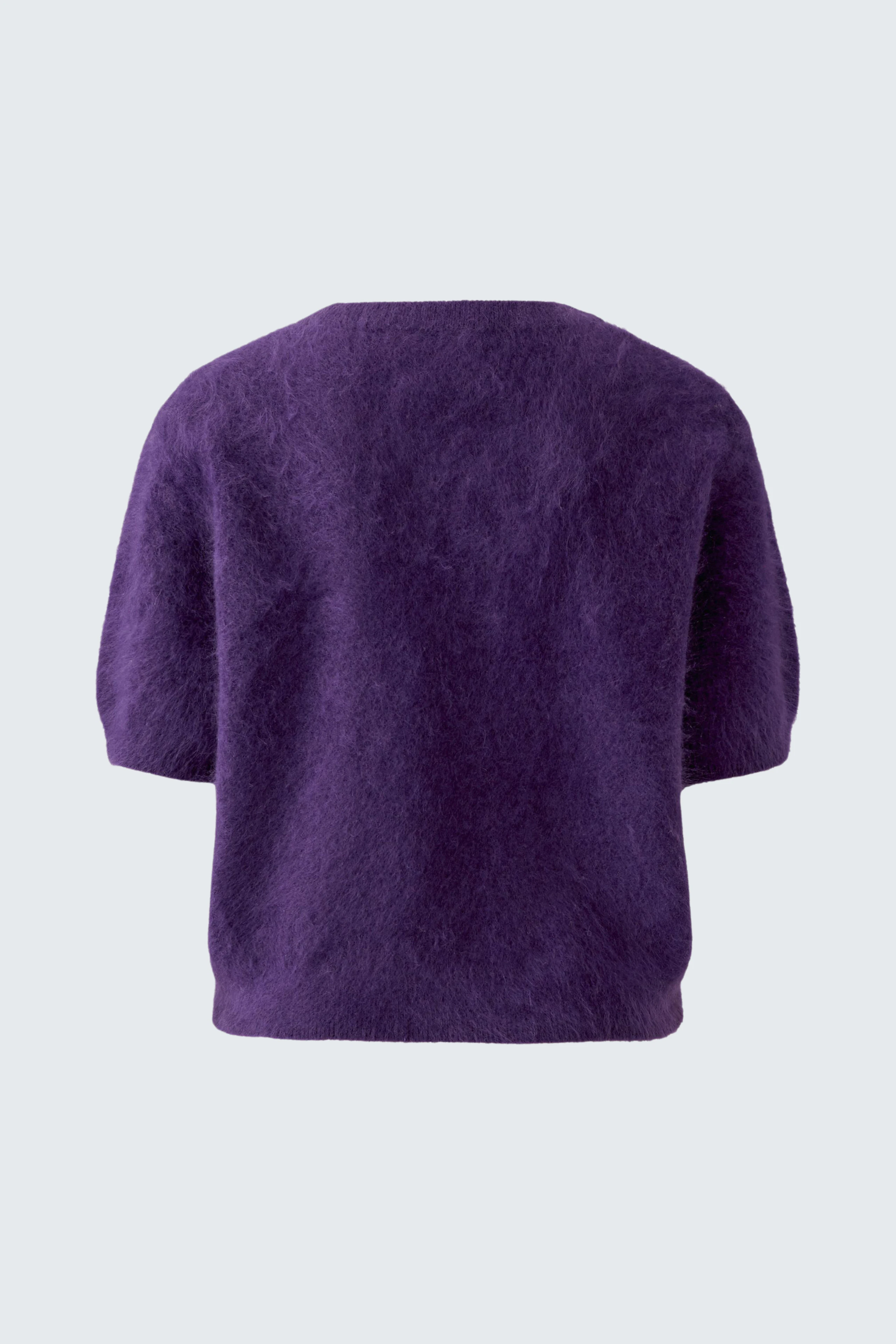 Lila Damen-Pullover: Flauschiger Strickpullover ohne Model, ideal für gemütliche Tage.
