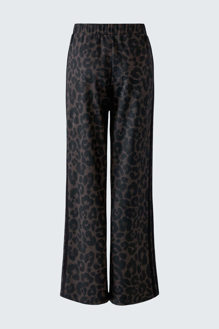 Weite Damen-Hose mit Leopardenmuster, ideal für einen modischen und bequemen Look.