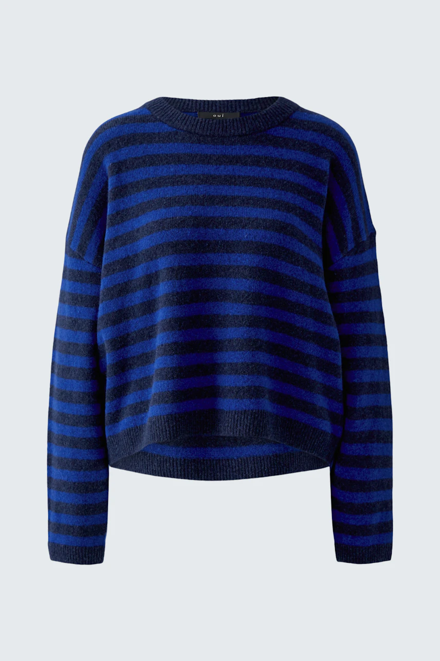 Casual pullover: Blue and black striped pullover with a relaxed fit, perfect for everyday wear.