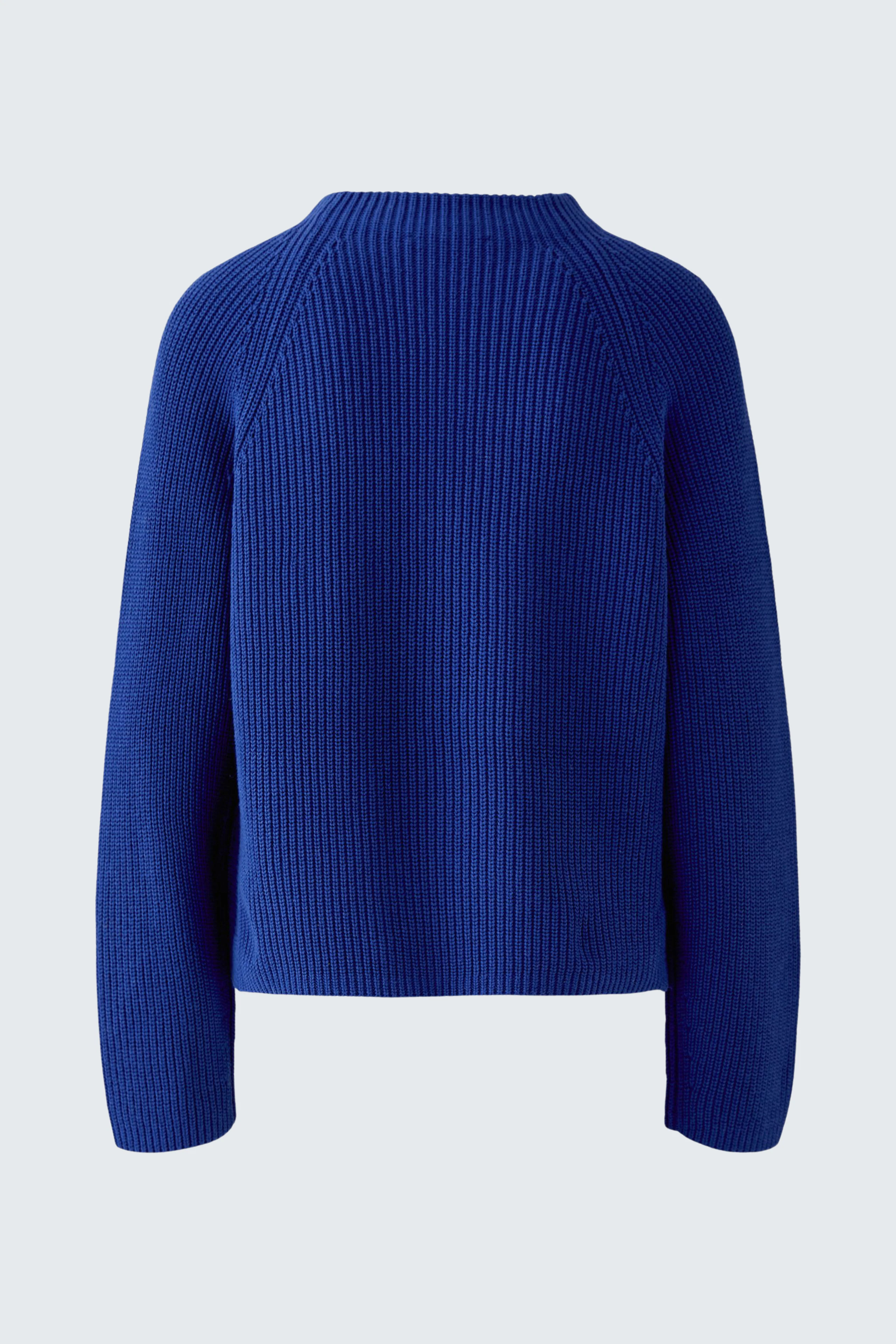 Blue ribbed pullover: Simple design, long sleeves, perfect for casual wear.