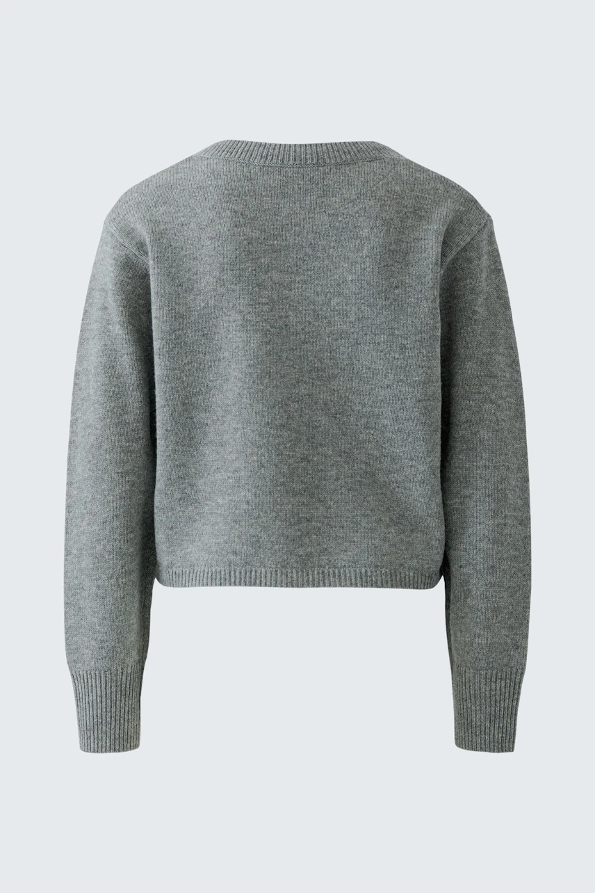 Simple grey pullover: Back view of a cozy knit pullover, perfect for casual wear.