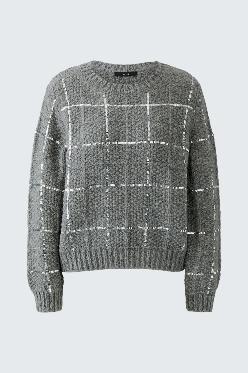 Cozy women's pullover: Grey knit with white grid pattern, perfect for casual comfort.
