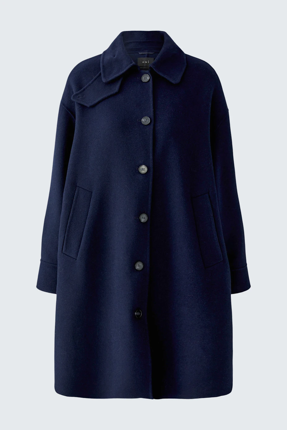 Classic women's wool coat: Navy blue coat with button closure and side pockets, displayed on a hanger.