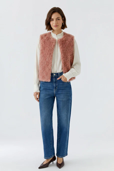Flauschige Damen-Weste in Rosa: Weiches Material, ideal für kühle Tage. Perfekt für einen lässigen Look.