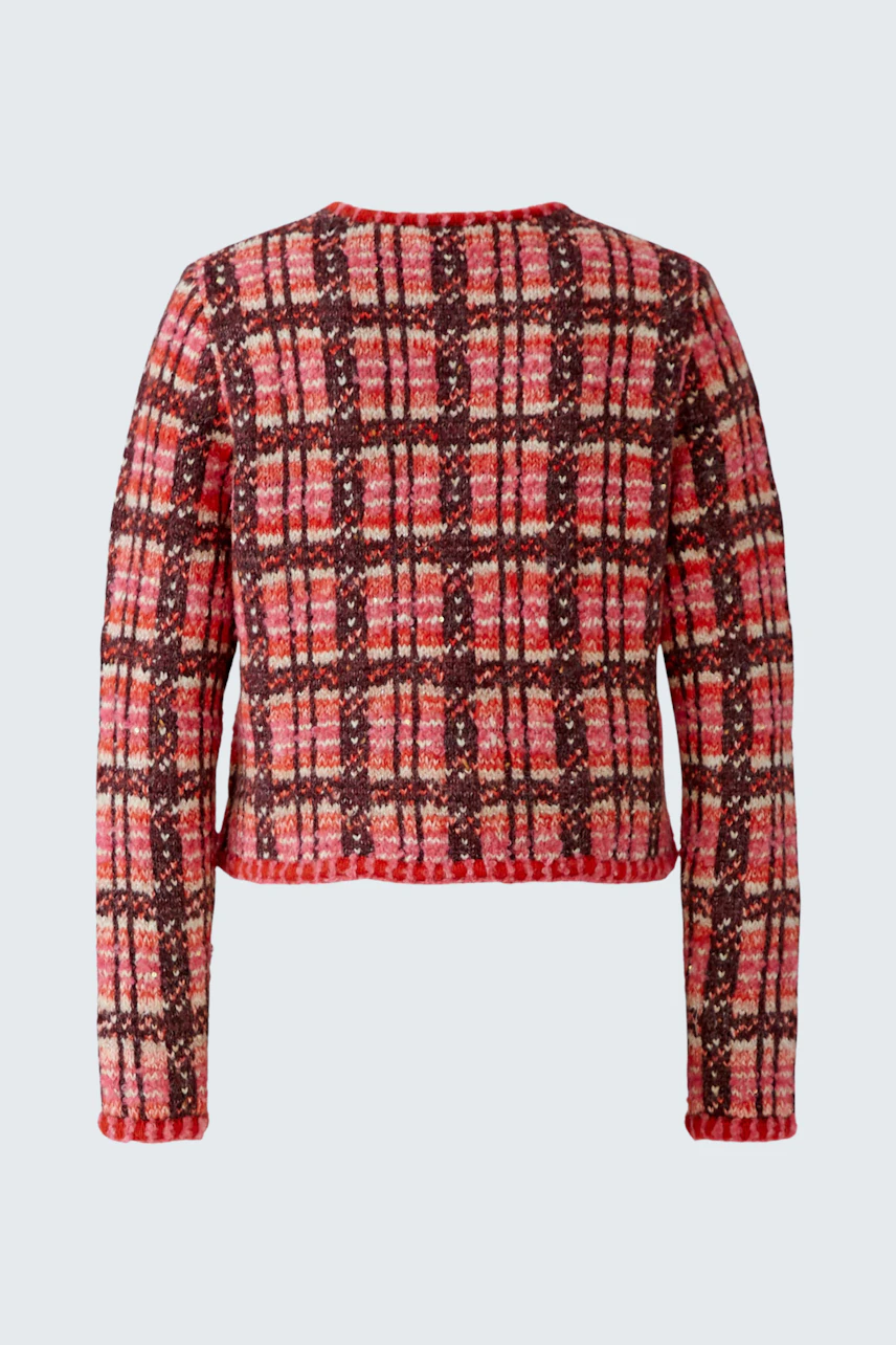 Bunte Strickjacke: Rote und schwarze Karos, langärmelig, ohne Model, ideal für lässige Outfits.