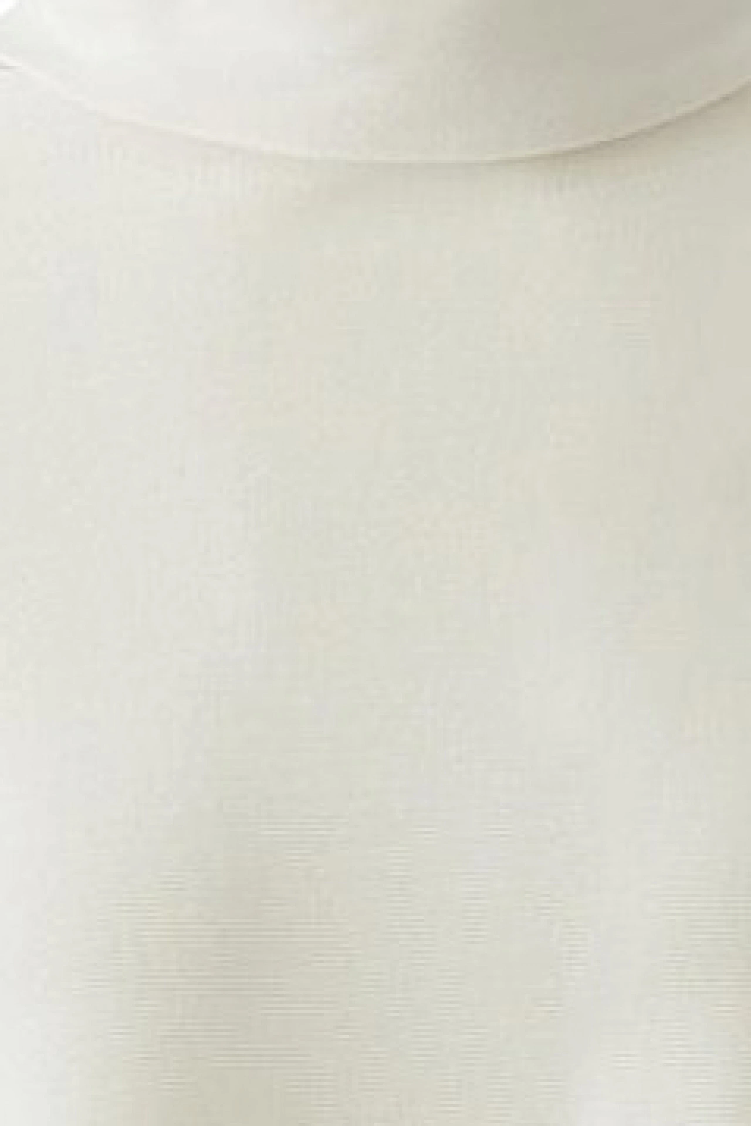 Schlichter Damen-Pullover: Cremefarbener Pullover ohne Muster, ideal für vielseitige Kombinationen.