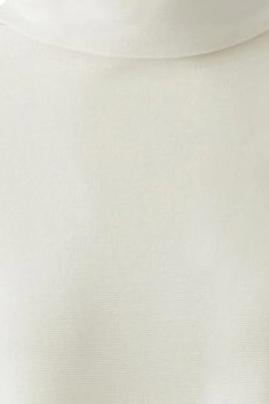 Schlichter Damen-Pullover: Cremefarbener Pullover ohne Muster, ideal für vielseitige Kombinationen.
