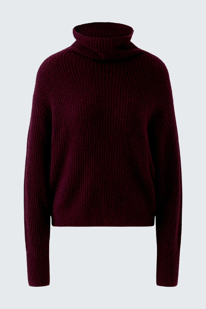 Kuscheliger Damen-Pullover: Weinroter Strickpullover mit Rollkragen, ideal für kalte Tage.
