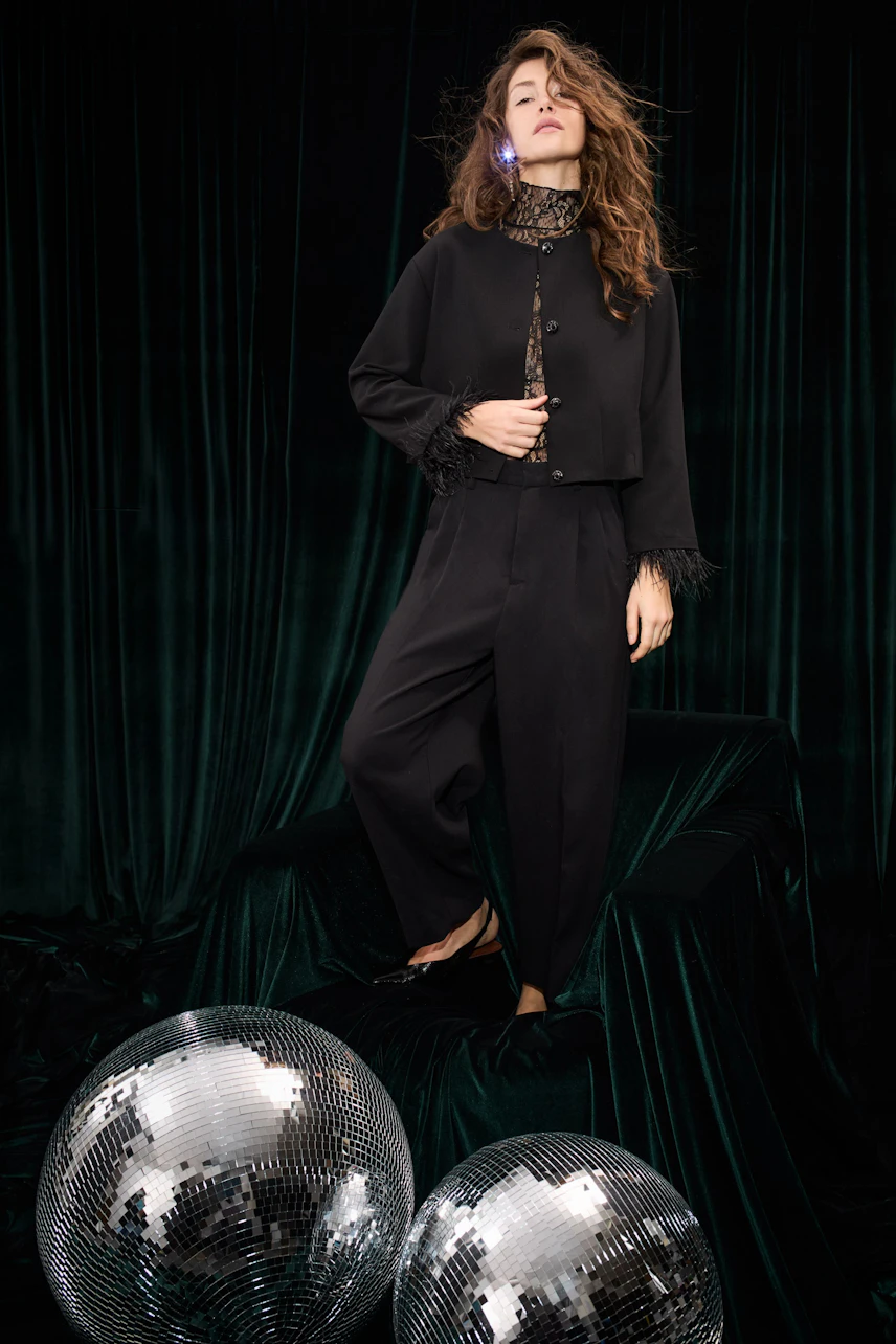 Bild 5 von Bundfaltenhose - black in black | Oui