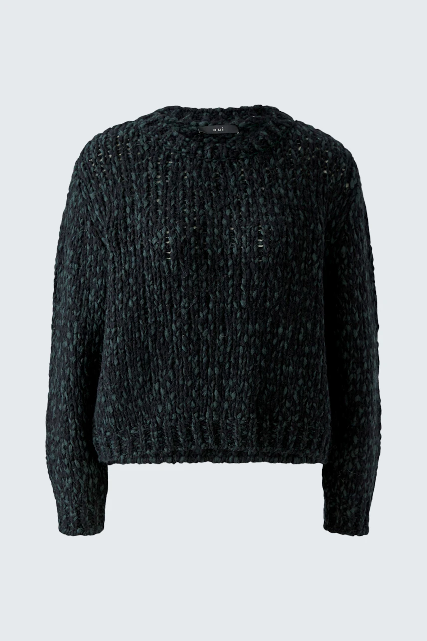 Gemütlicher Damen-Pullover: Dunkler Strickpullover ohne Model, ideal für kühle Tage.