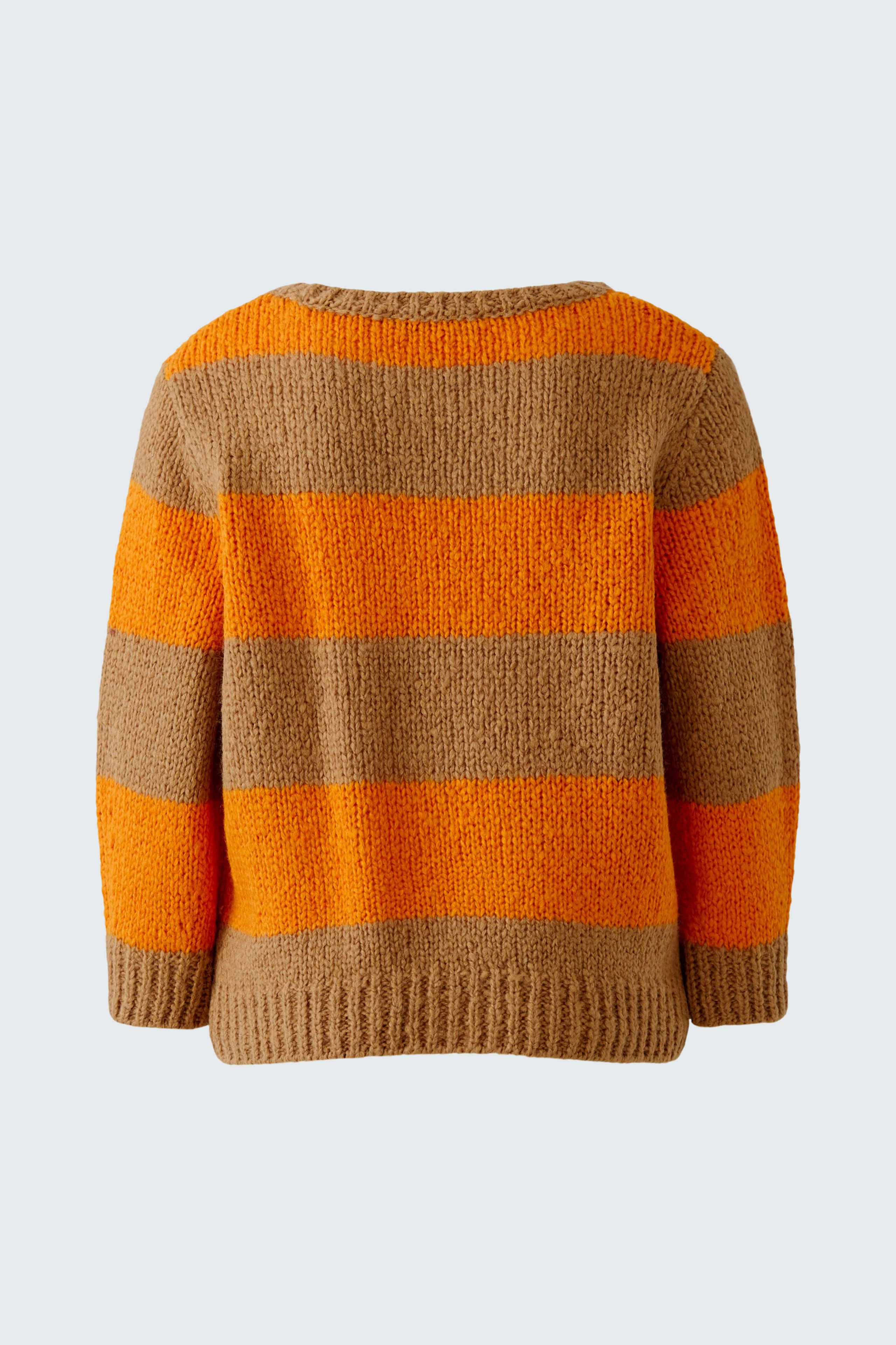 Gestreifter Damen-Pullover: Orange-brauner Pullover ohne Model, ideal für einen lässigen Look.