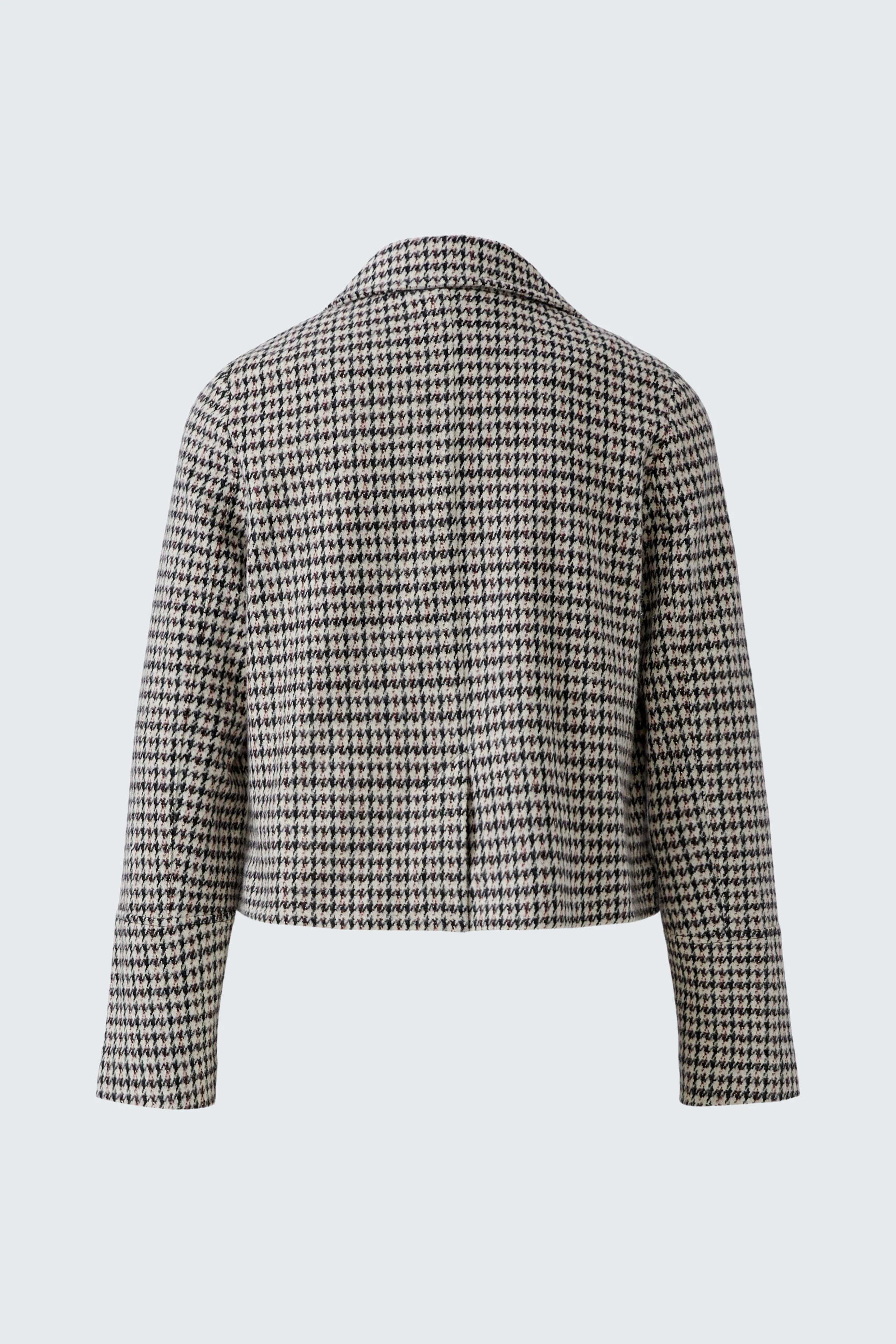 Casual women's jacket: Checkered pattern, cropped fit, perfect for layering.