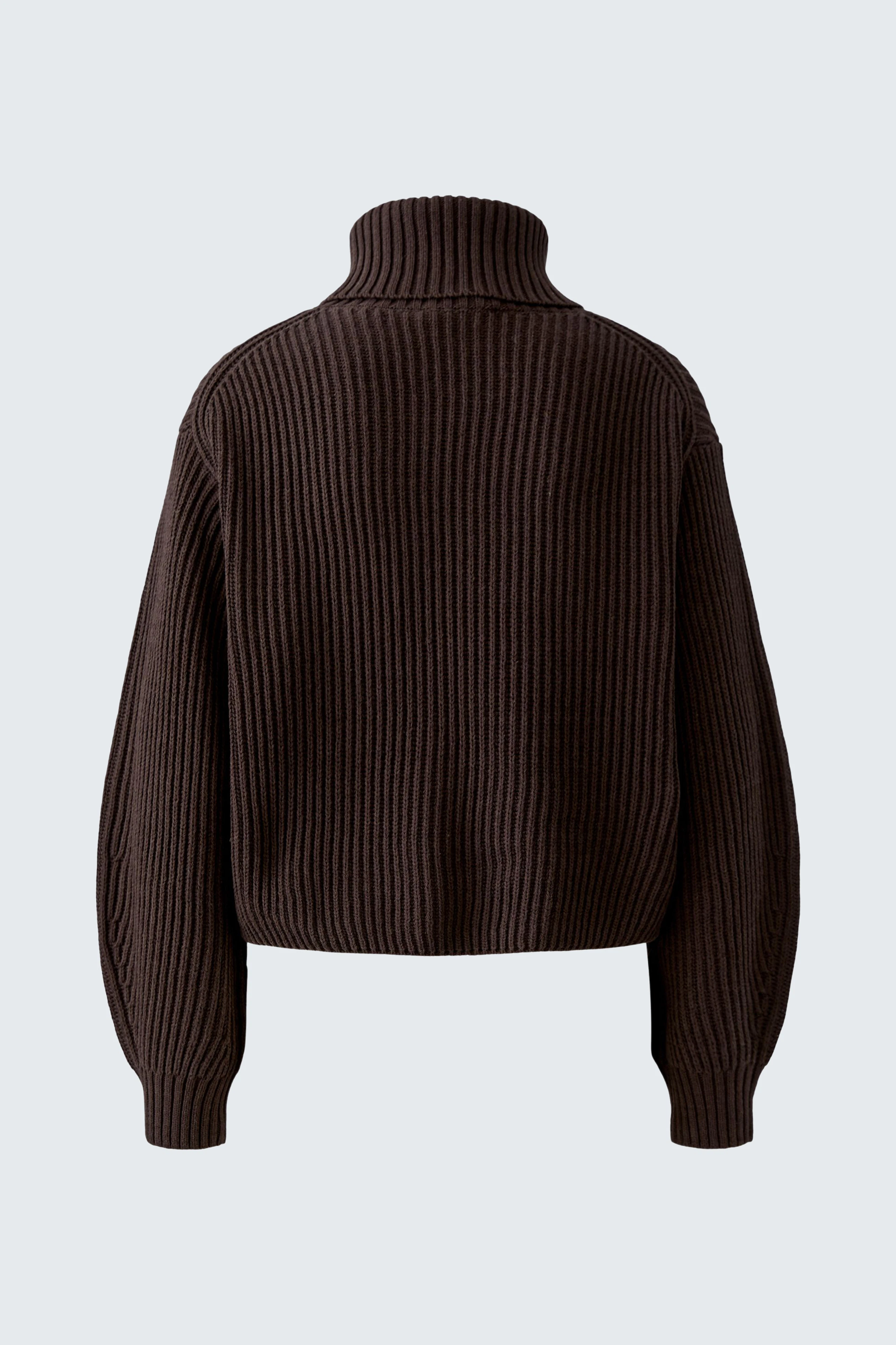 Cozy women's pullover: Dark brown ribbed knit with a high collar, perfect for casual comfort.