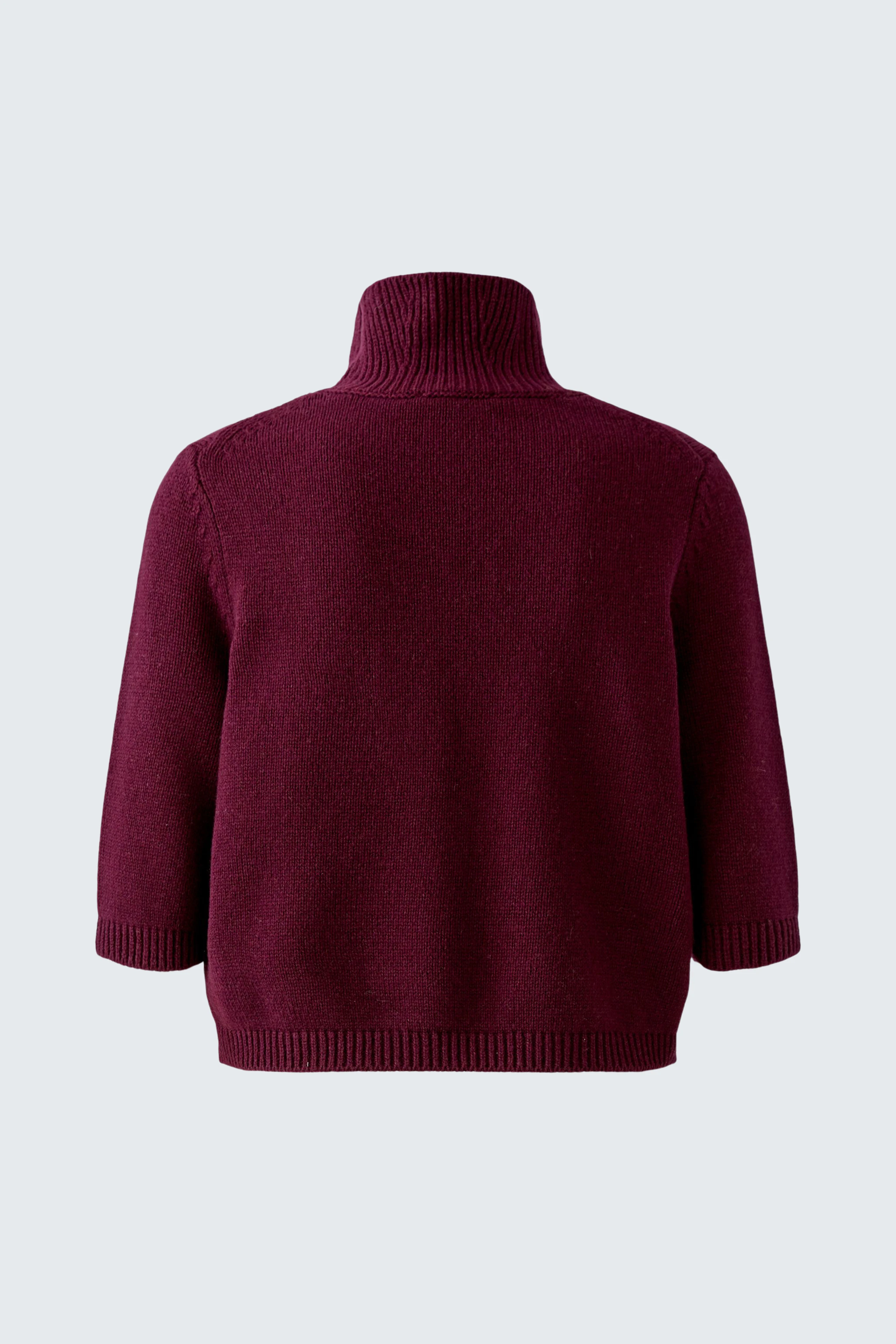 Kuscheliger Damen-Pullover: Bordeauxroter Strickpullover mit hohem Kragen, ideal für kühle Tage.