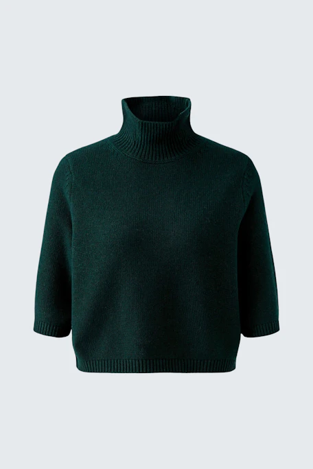 Klassischer Damen-Pullover: Dunkelgrüner Rollkragenpullover ohne Model, schlicht und zeitlos.