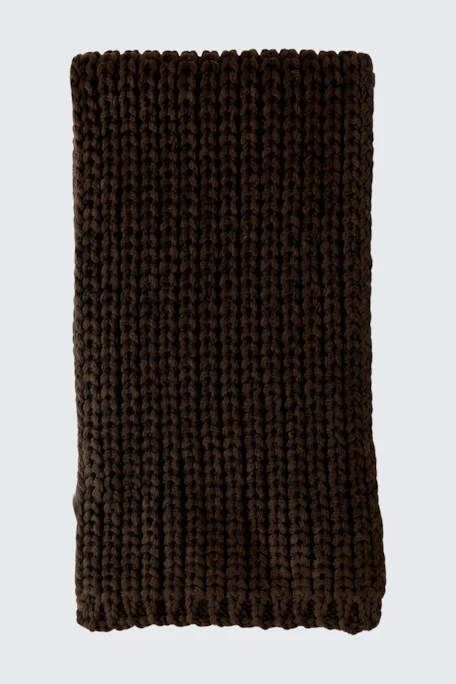 Scarf - chocolate torte