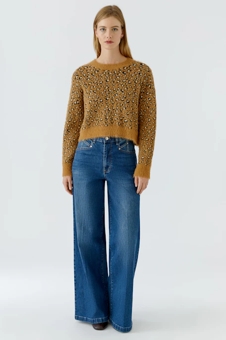 Gemusterter Damen-Pullover: Brauner Strickpullover mit Leopardenmuster, ideal für einen lässigen Look.
