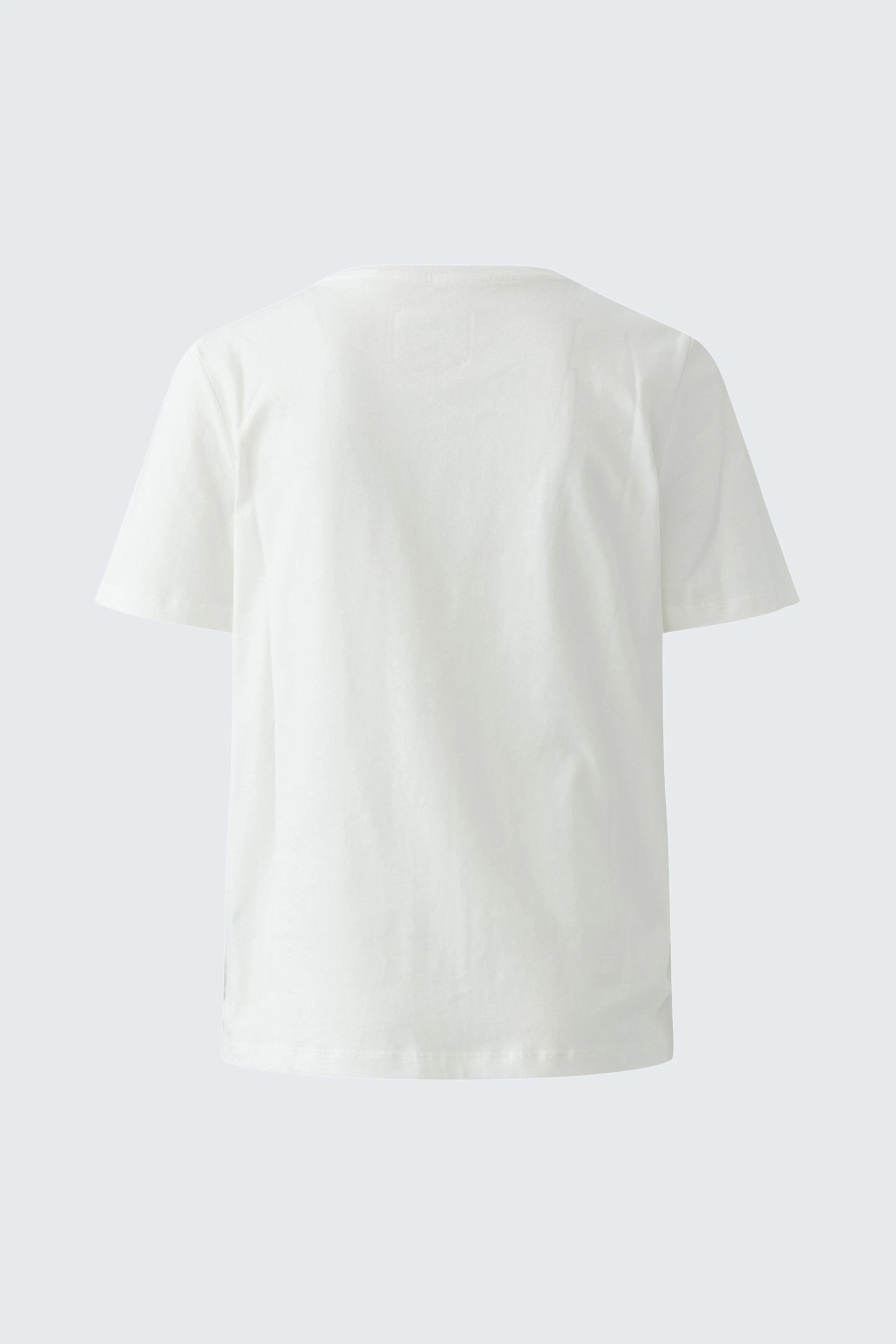 Plain white T-shirt: Simple and versatile, perfect for casual wear.
