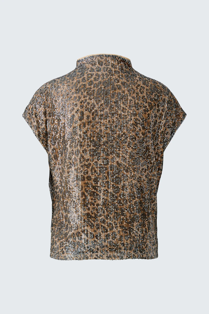 Leopard Blusenshirt: Kurzärmeliges Shirt mit wildem Muster, perfekt für einen lässigen Look.