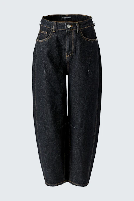 Jeans Barrel: Dunkelblaue, weite Jeans ohne Model, ideal für lässige Outfits.