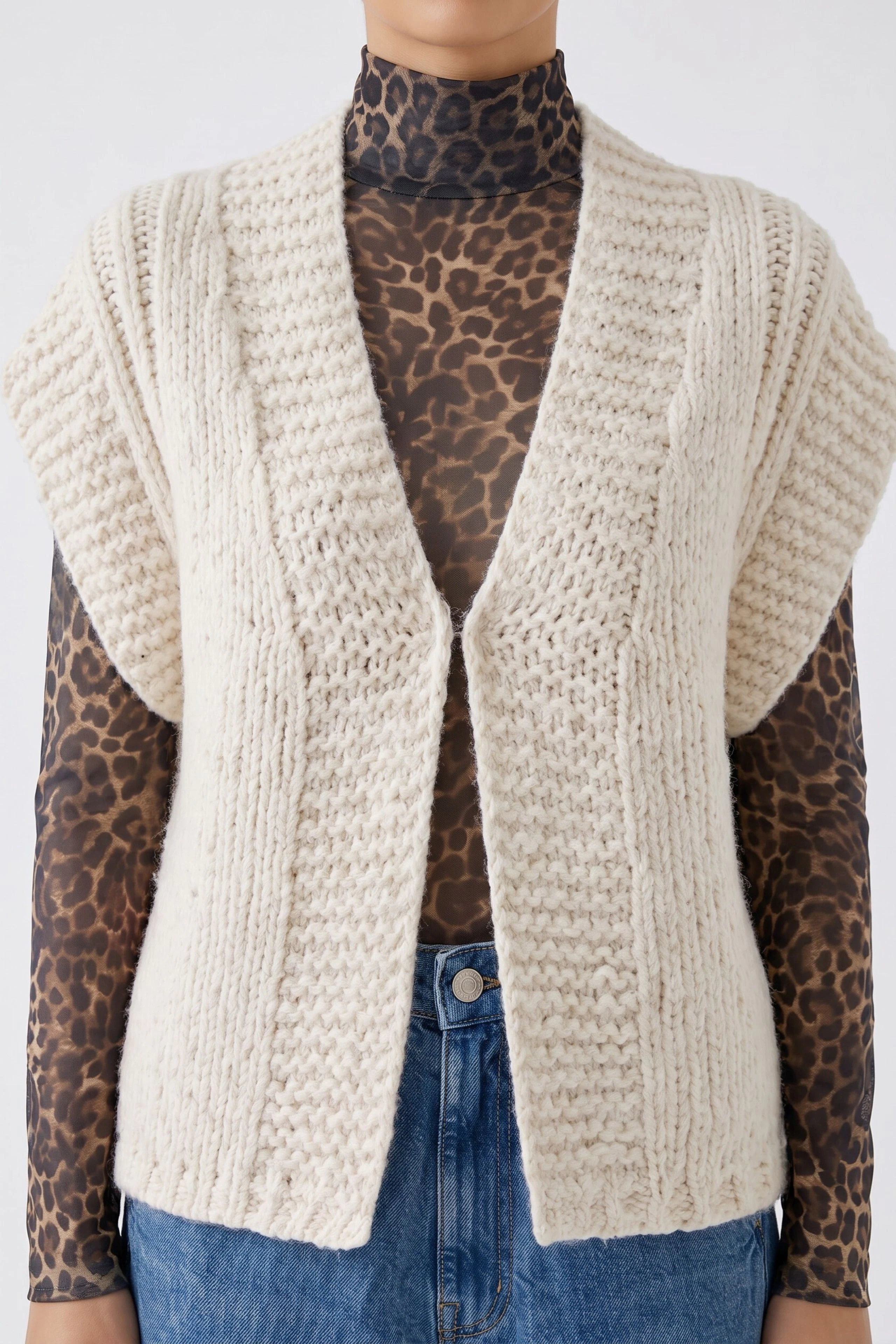Image 5 of Knitted vest - light beige mel in light beige mel | Oui