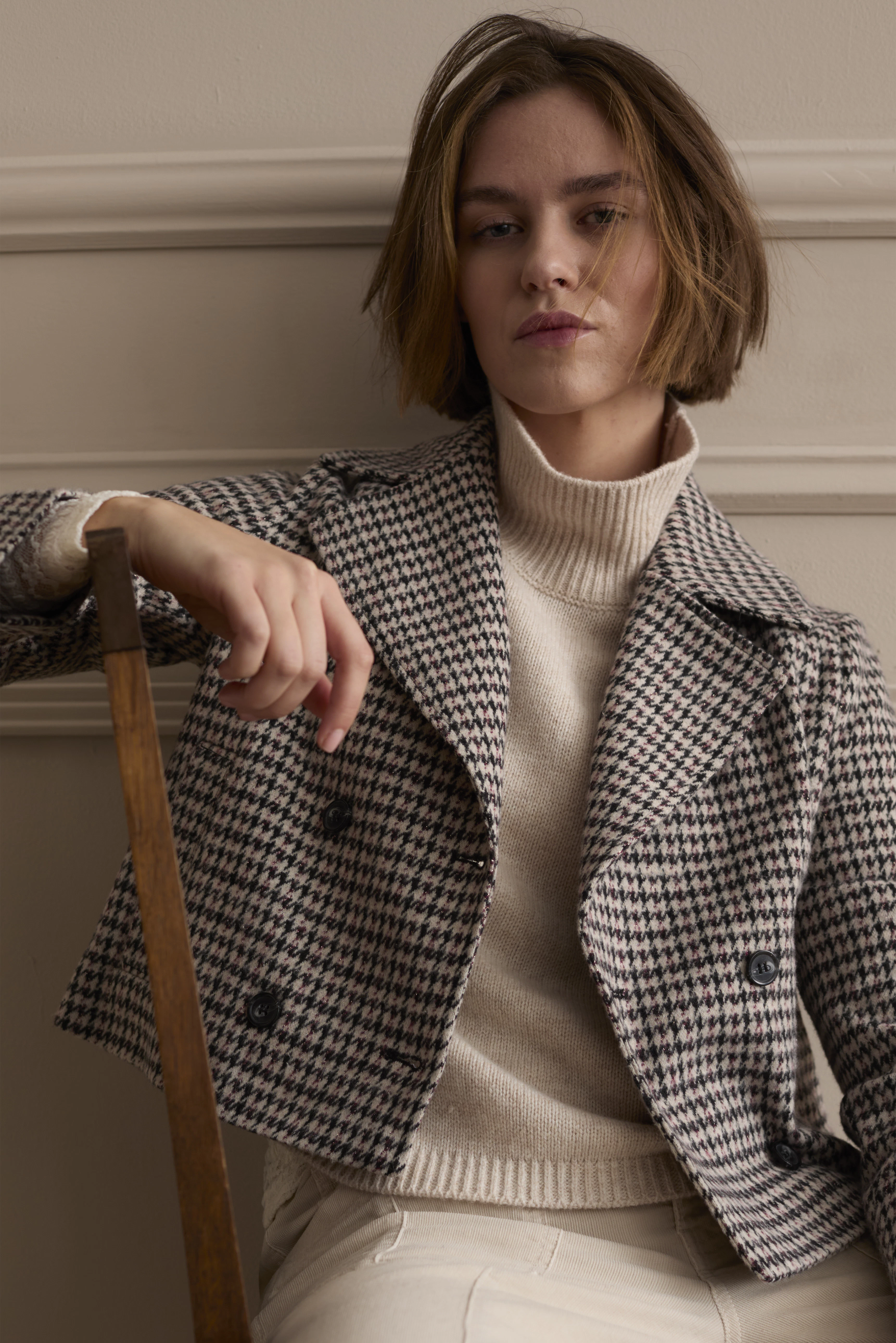 COSMOPOLITAN MUSE